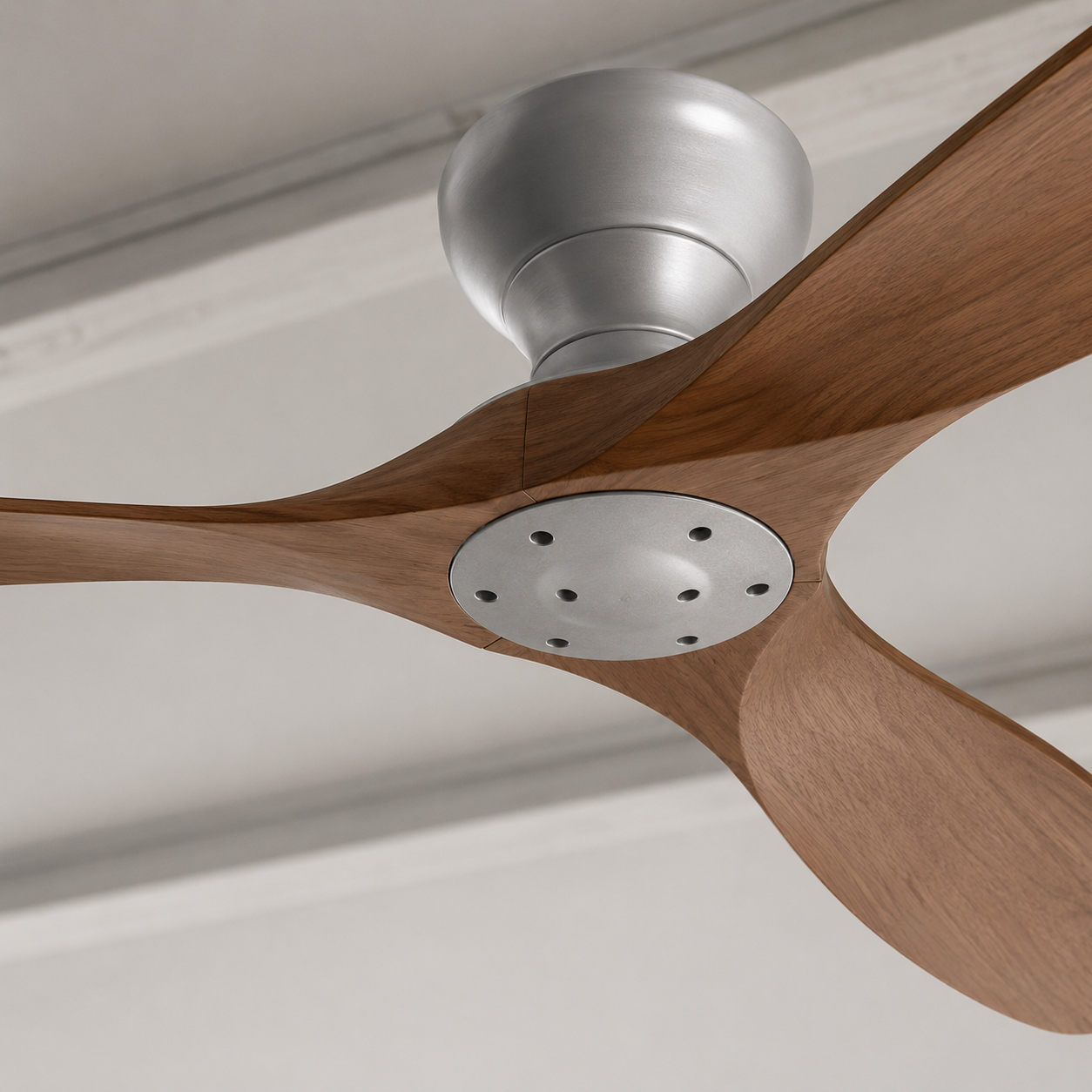 Faro - Ventilateur de plafond bois massif naturel et argent